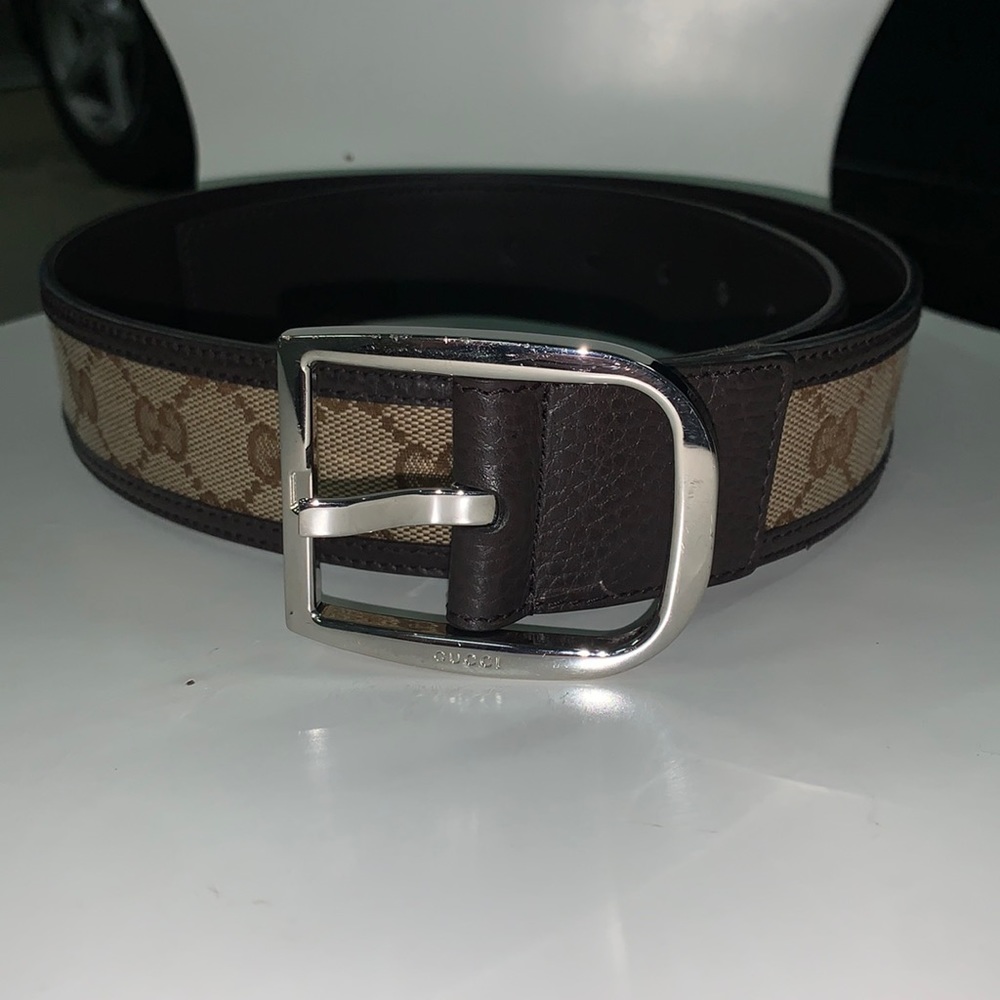 WOMEN’S GUCCI BELT